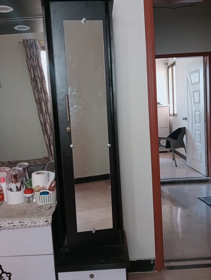 Dressing table