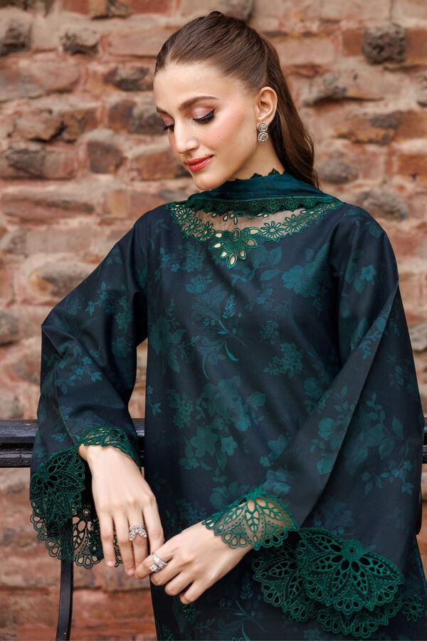 Presenting Farasha Lawn Collection  Stuff Details