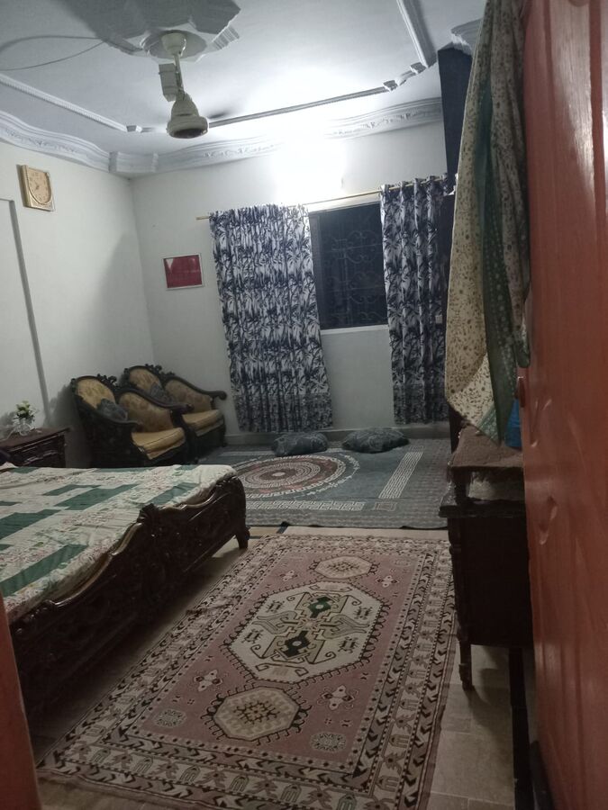 Flat for sale liaquatabad