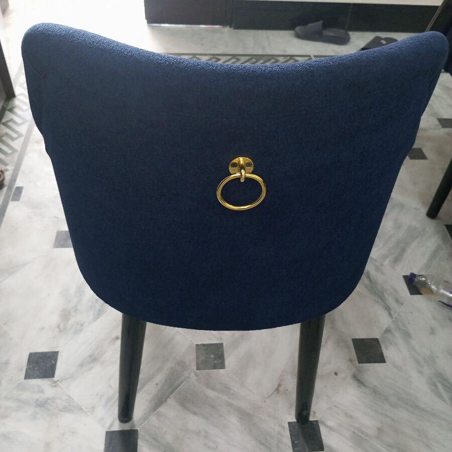 Dinning table with chairs