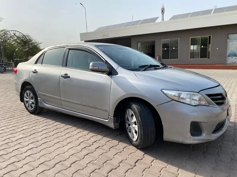 Toyota Corolla xli convert gli 2013