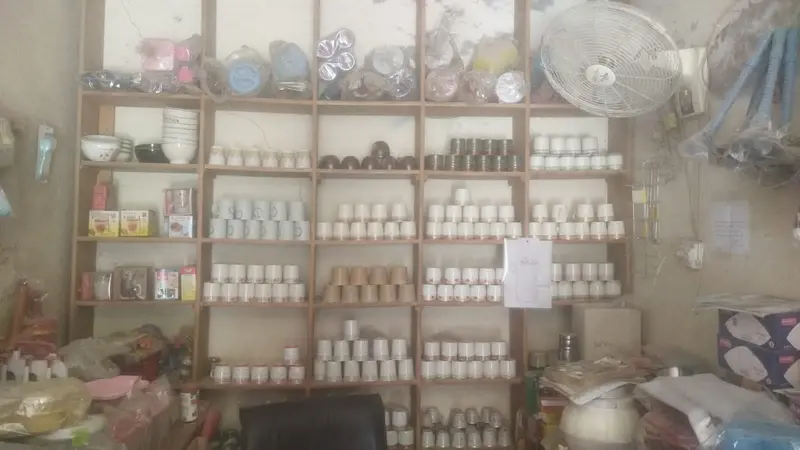 I am selling my crockery  shop with racks,and all items.