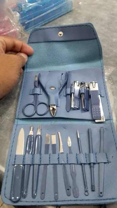 16-Piece Premium  Pedicure Grooming Kit