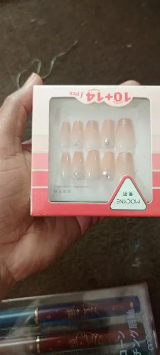 Artificial nails