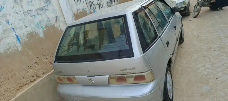 Suzuki Cultus 2001