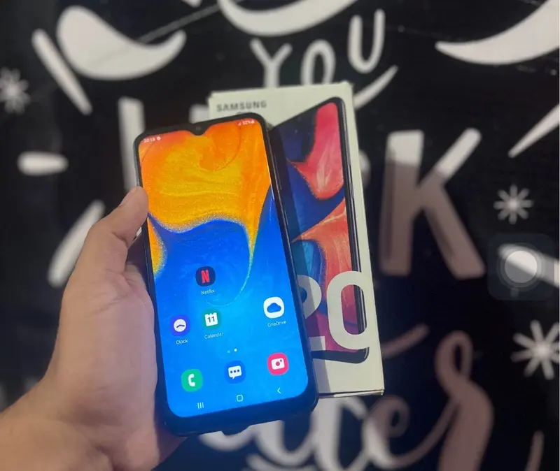 Samsung A20