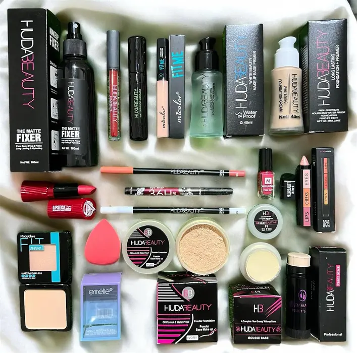 Pack Of 17 in 1 Make up deal