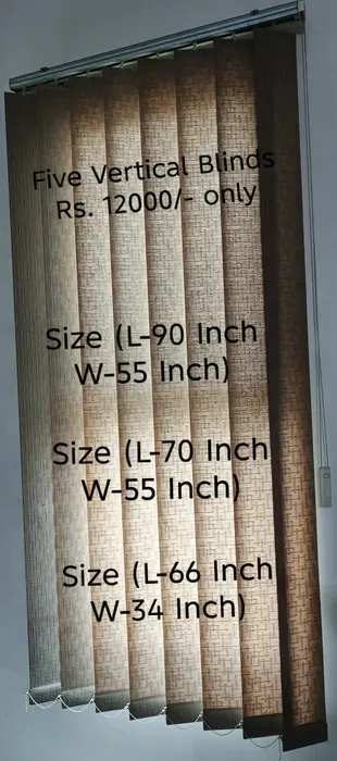 Excellent condition of blinds.