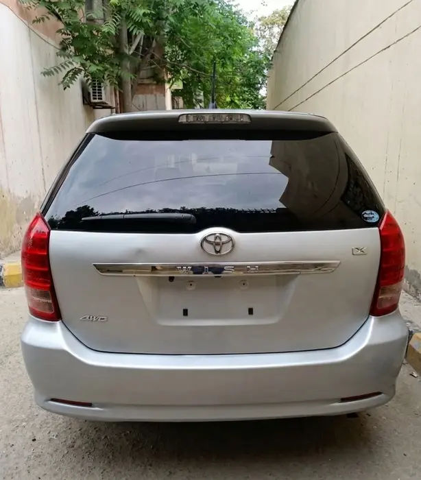 2007 Model Toyota wish X limited 4X4 7 seater car registed in 2013.