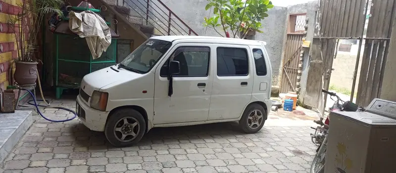 Wagonr made in Japan model 1998 ragister 2006