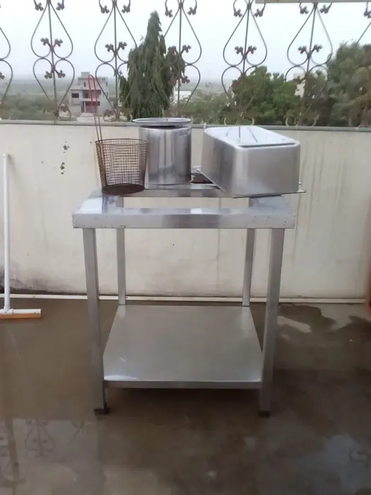Tables &amp; Chiller