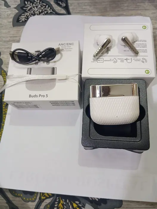 Buds pro 5 premium sound