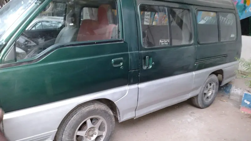 Mitsubishi L300 hiace available for sale