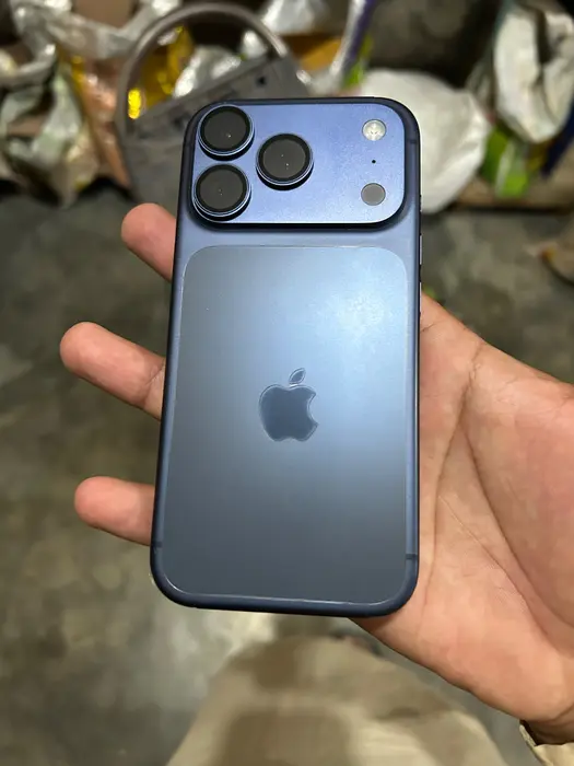 I phone 17 pro Jv 512 gb storage